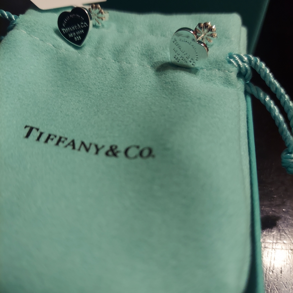 Tiffany & Co. Sterling Silver Heart Tag Stud Earrings with Aqua Blue Box - Picture 2 of 5